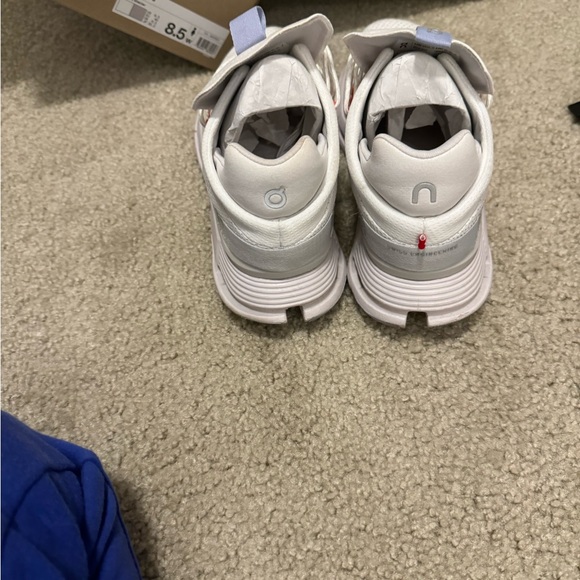 8.5 - Picture 6 of 7